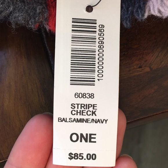 Aritzia/Wilfred Plaid blanket scarf - Picture 2 of 2